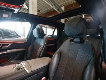 Mercedes-Benz EQS 450  SUV AMG Sport Premium  Hyperscreen