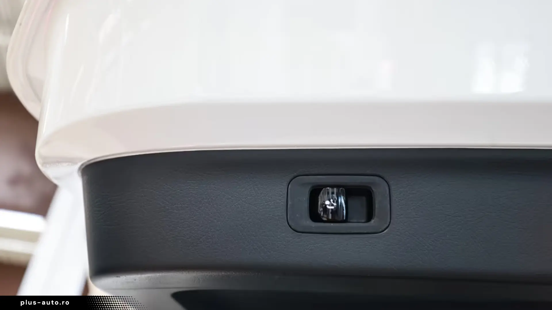 Mercedes-Benz EQS 450  SUV AMG Sport Premium  Hyperscreen
