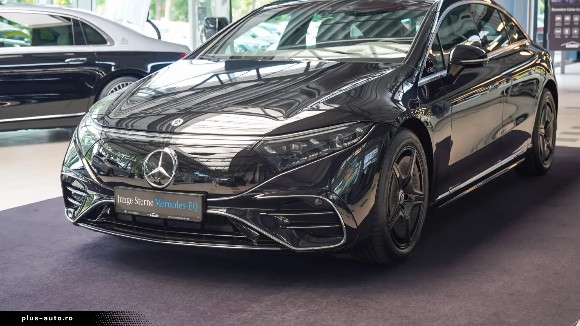 Mercedes-Benz EQS 450 4M AMG Line HYPERSCREEN Massage