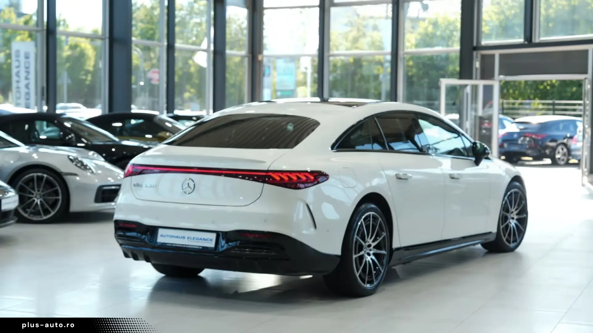Mercedes-Benz EQS 450   AMG NIGHT AIRM PANO DESIGNO
