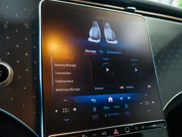 Mercedes-Benz EQS 450   AMG NIGHT AIRM PANO DESIGNO