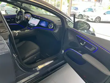 Mercedes-Benz EQS 450  AMG Carbon Hyperscreen Softclose