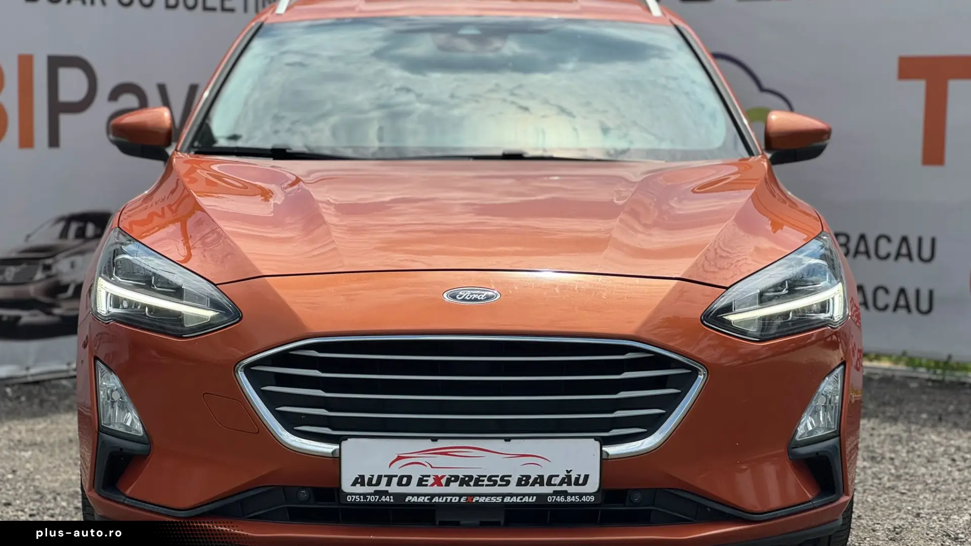 FORD FOCUS