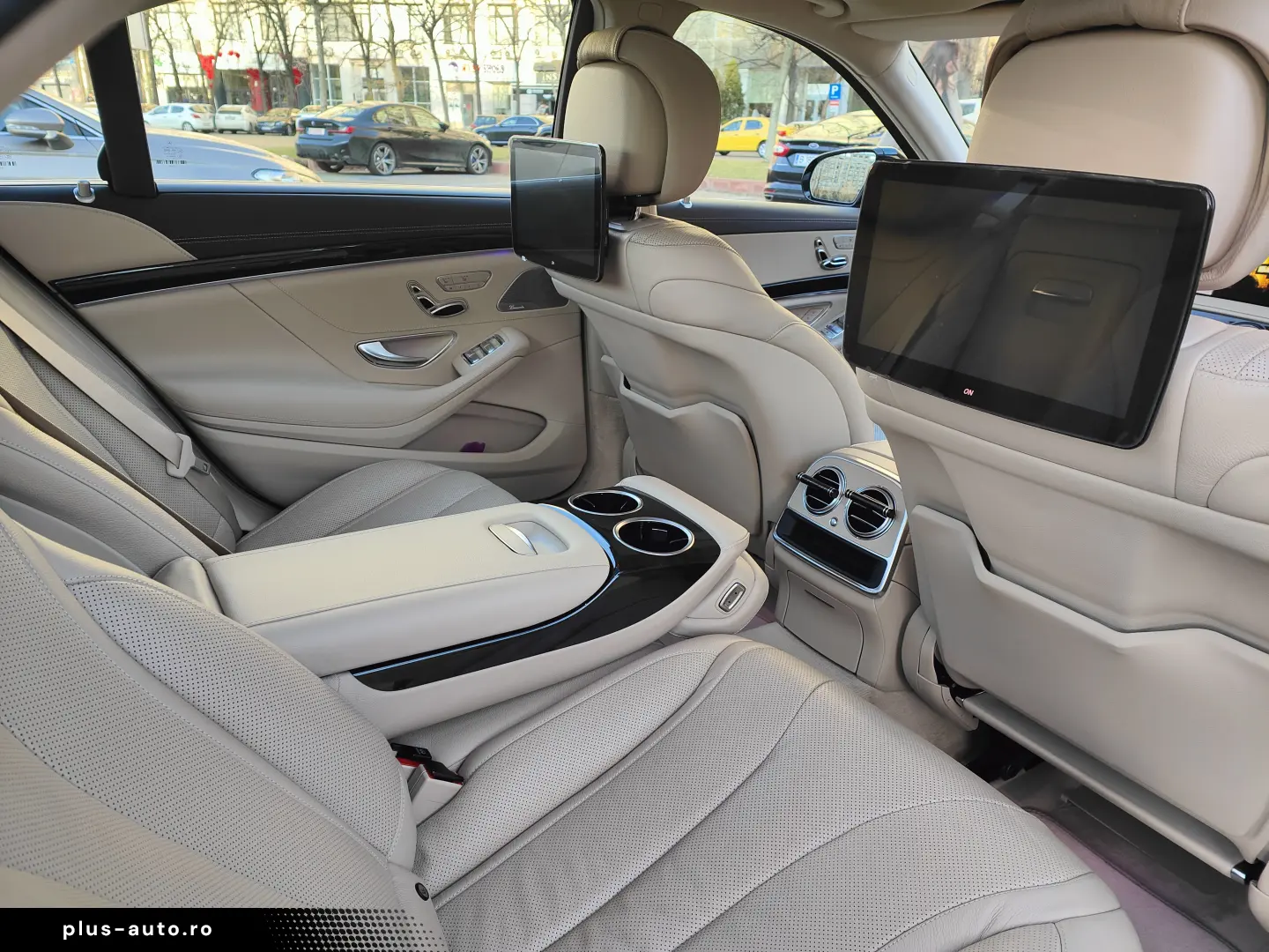 Mercedes-Benz S 400