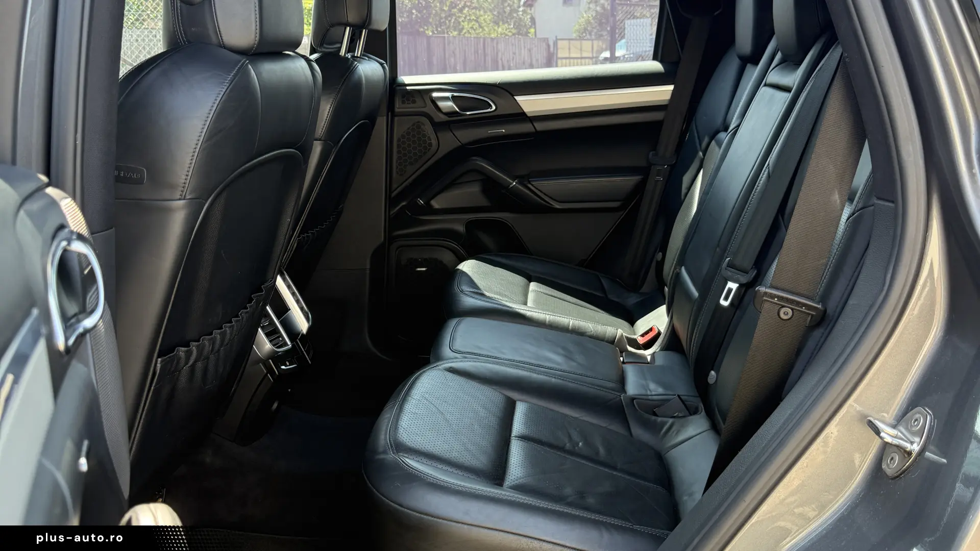 Porsche Cayenne 2012