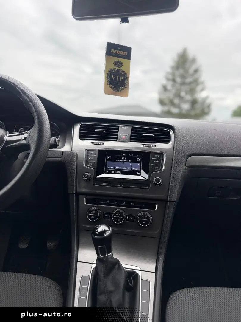 VW  Golf  GOLF 7 variant