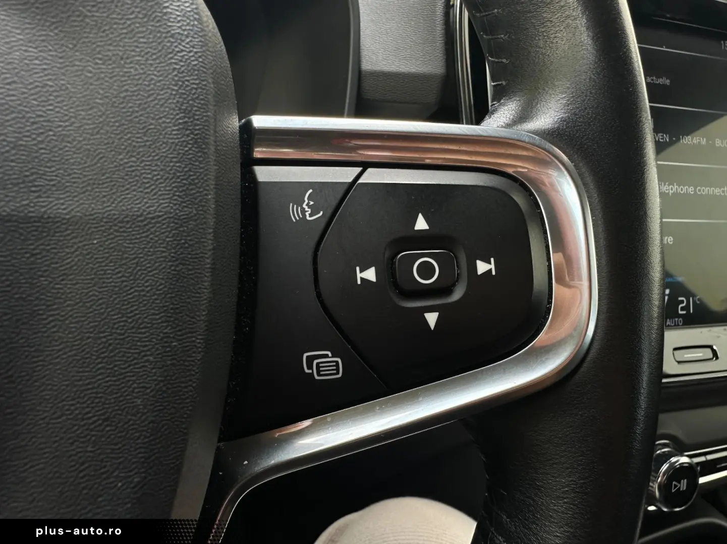 VOLVO XC40 2019 — imagine 10