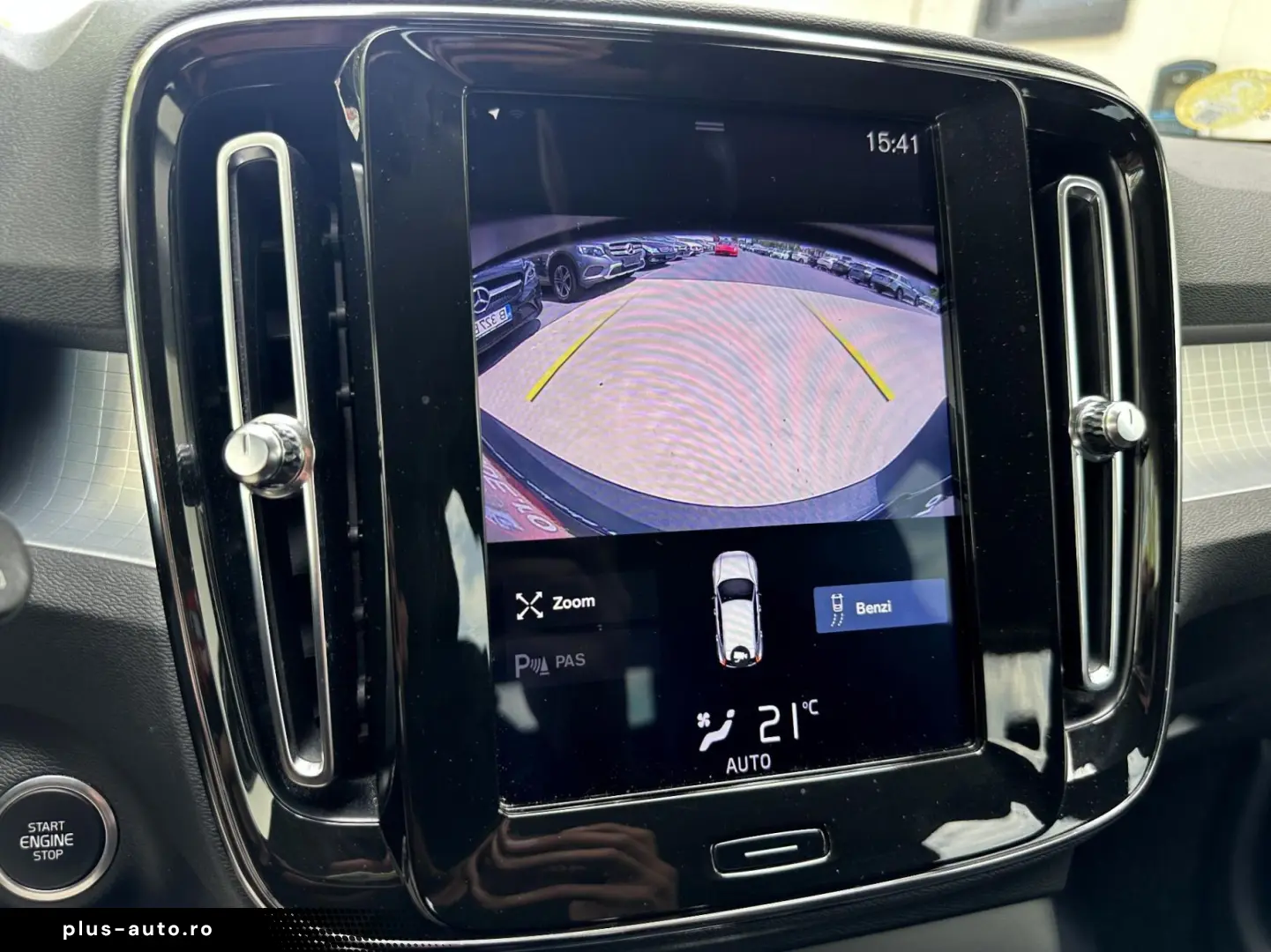 VOLVO XC40 2019 — imagine 14