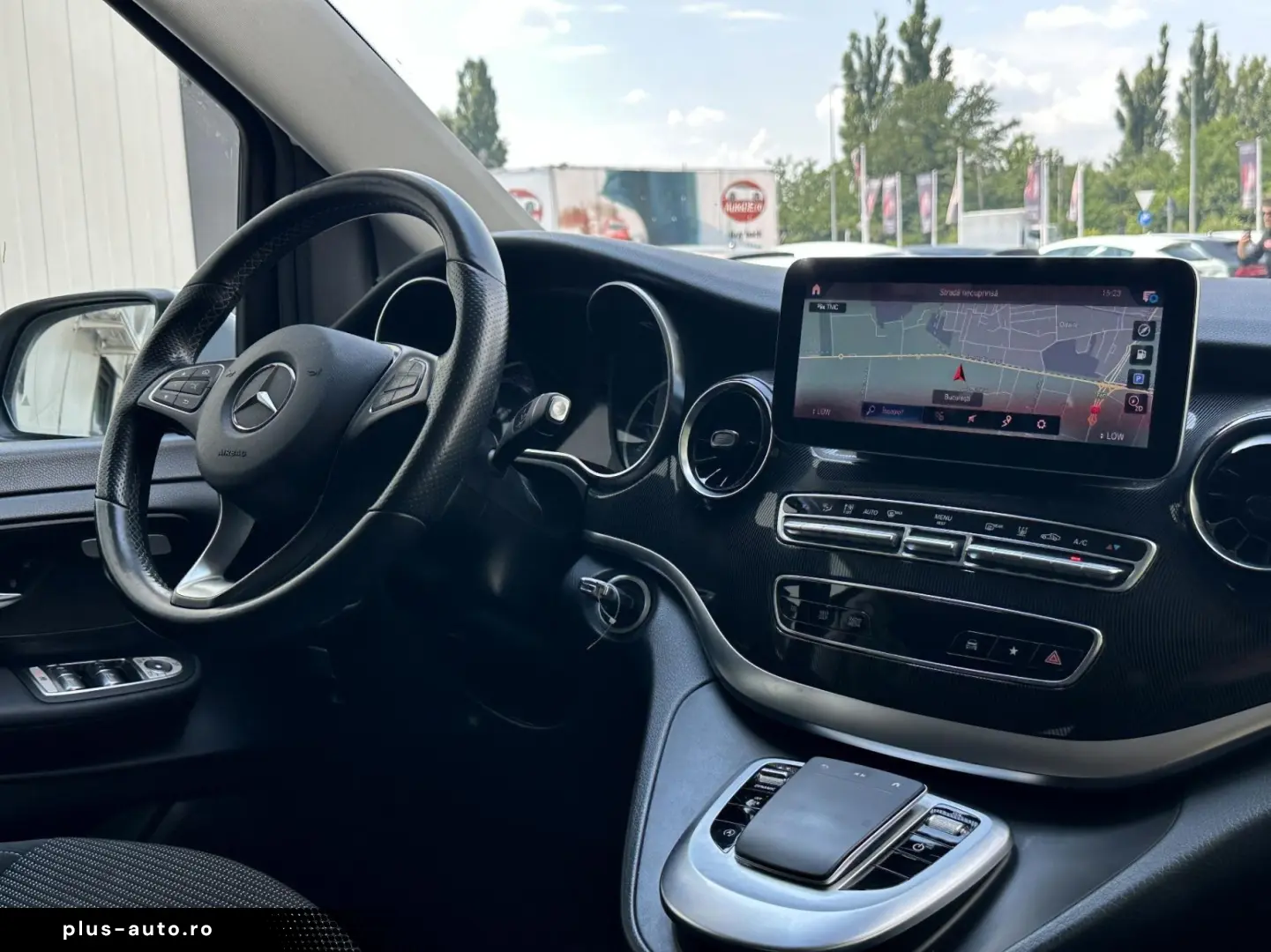Mercedes-Benz V