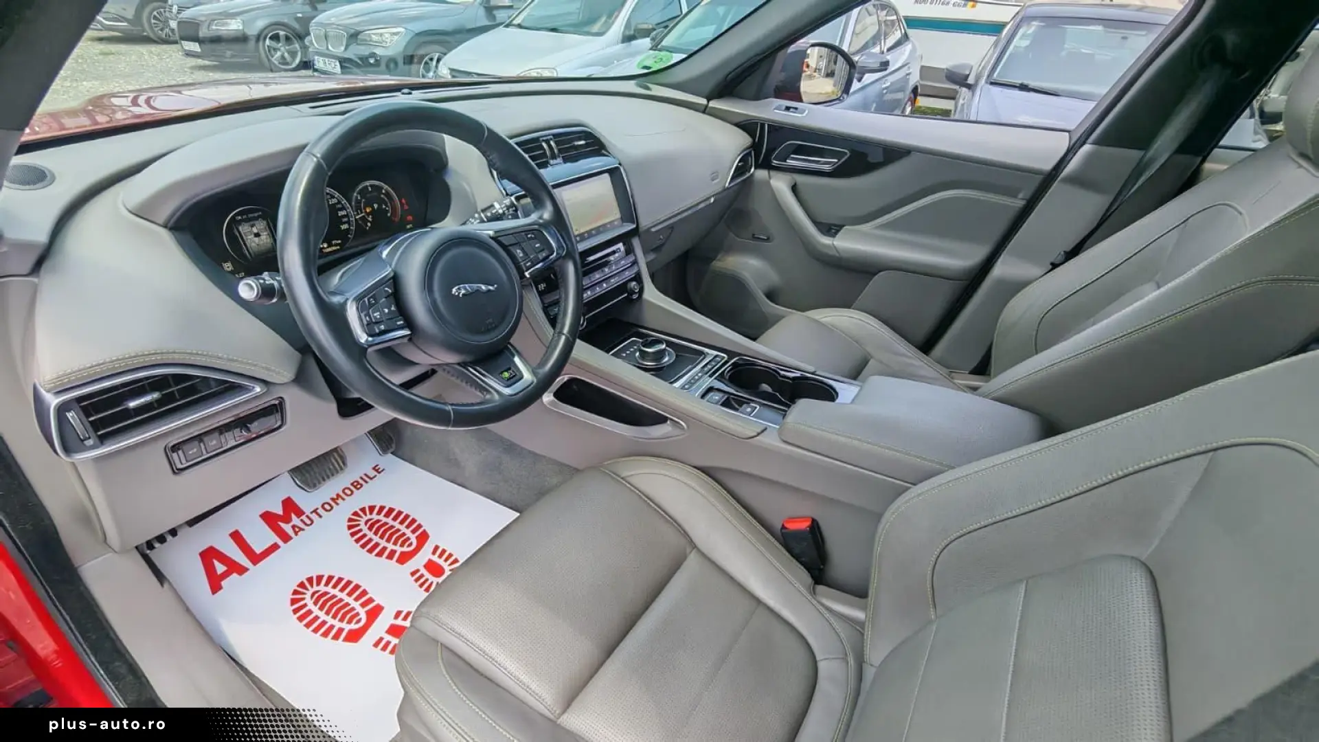 Jaguar F-Pace R-Dynamic 4x4 Diesel 2017 - Rate   Credit   Ga