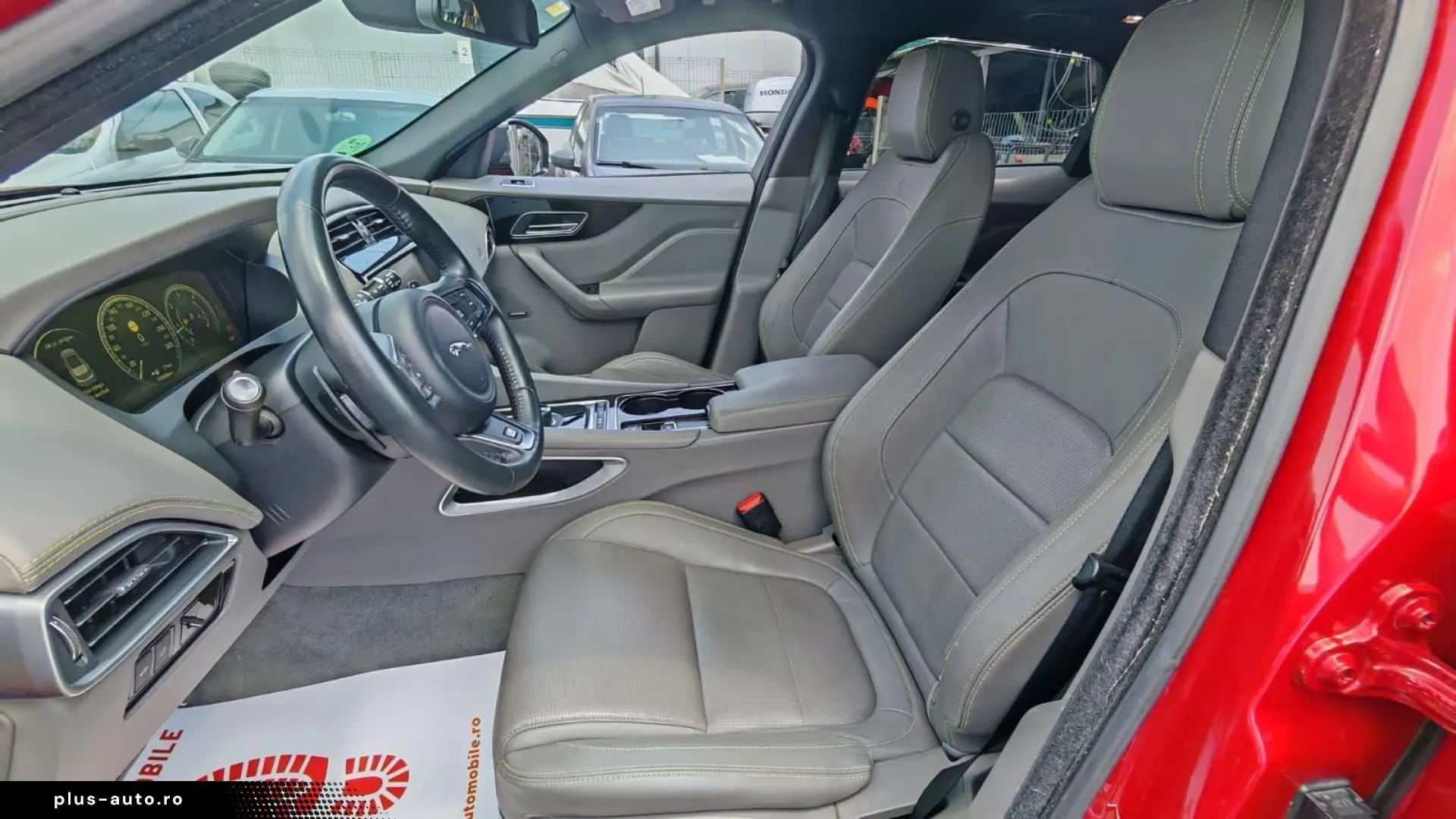 Jaguar F-Pace R-Dynamic 4x4 Diesel 2017 - Rate   Credit   Ga