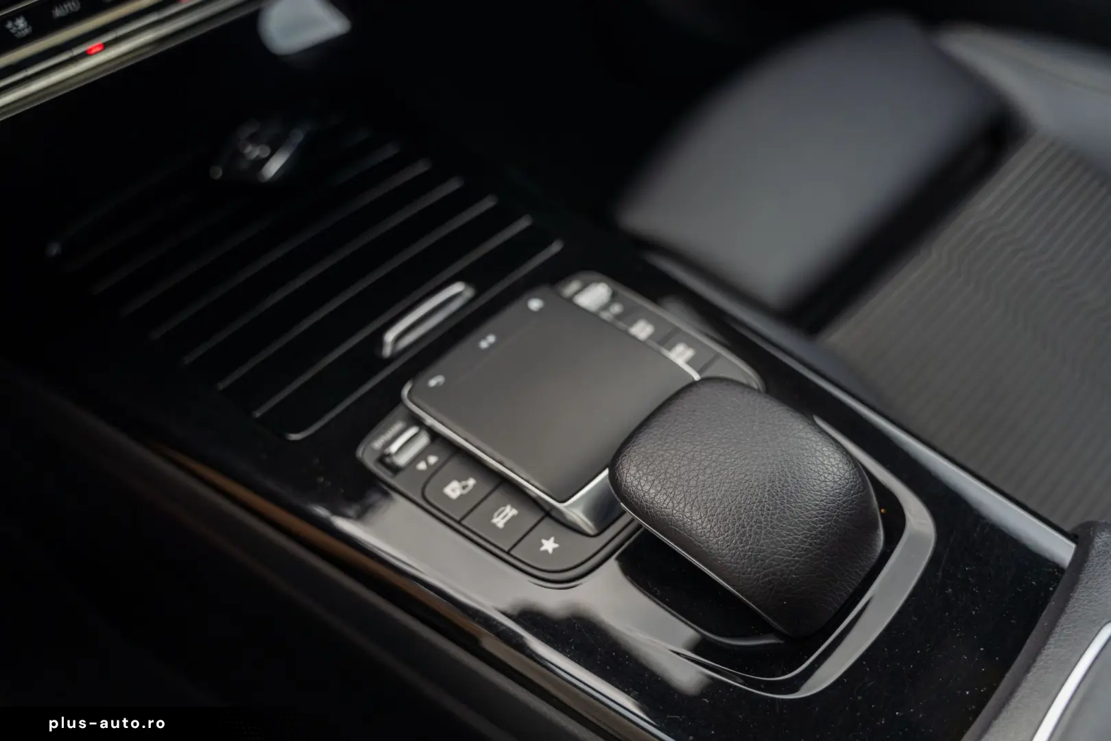 Mercedes-Benz Cla-180