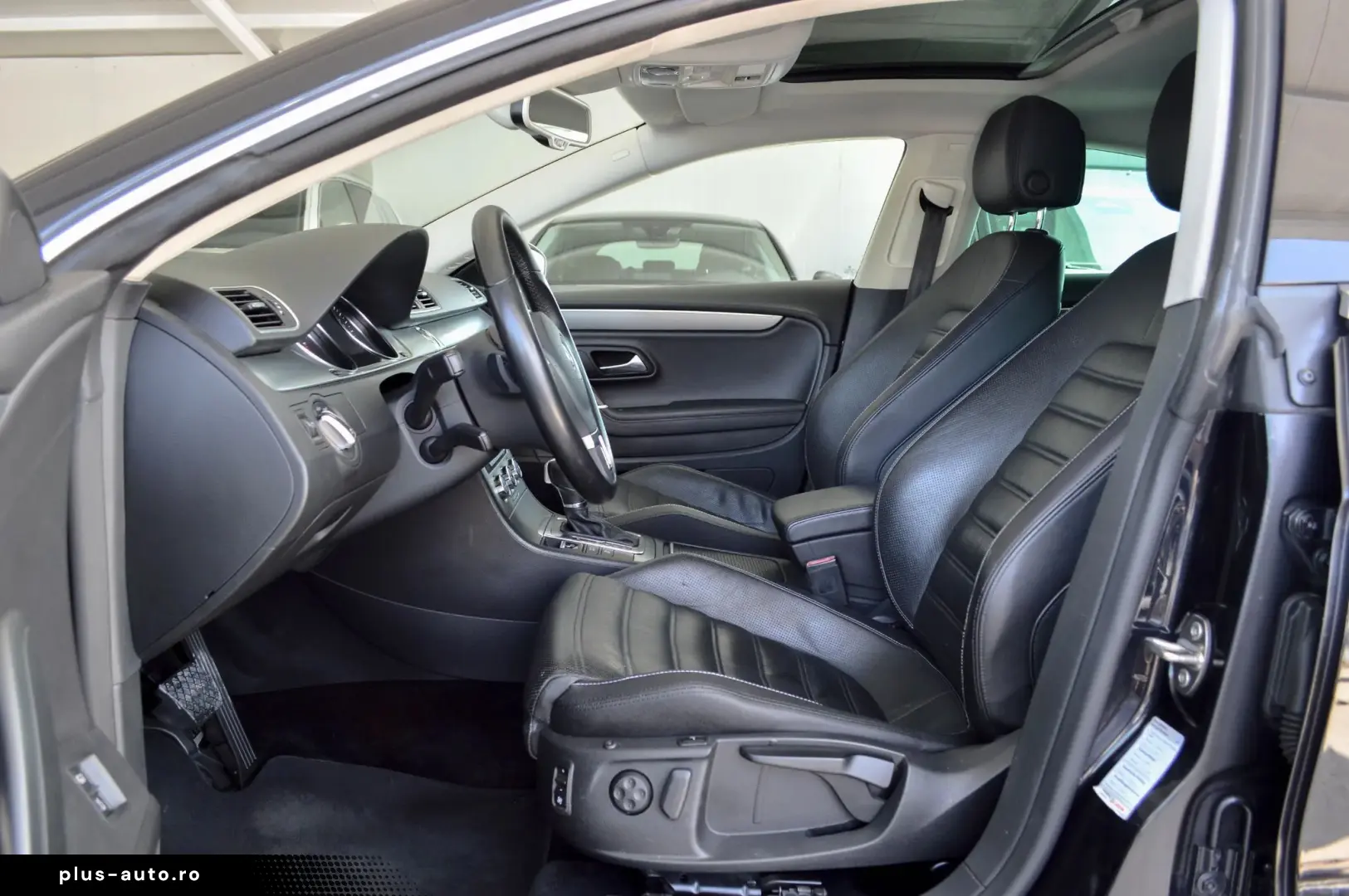 Volkswagen Passat-Cc