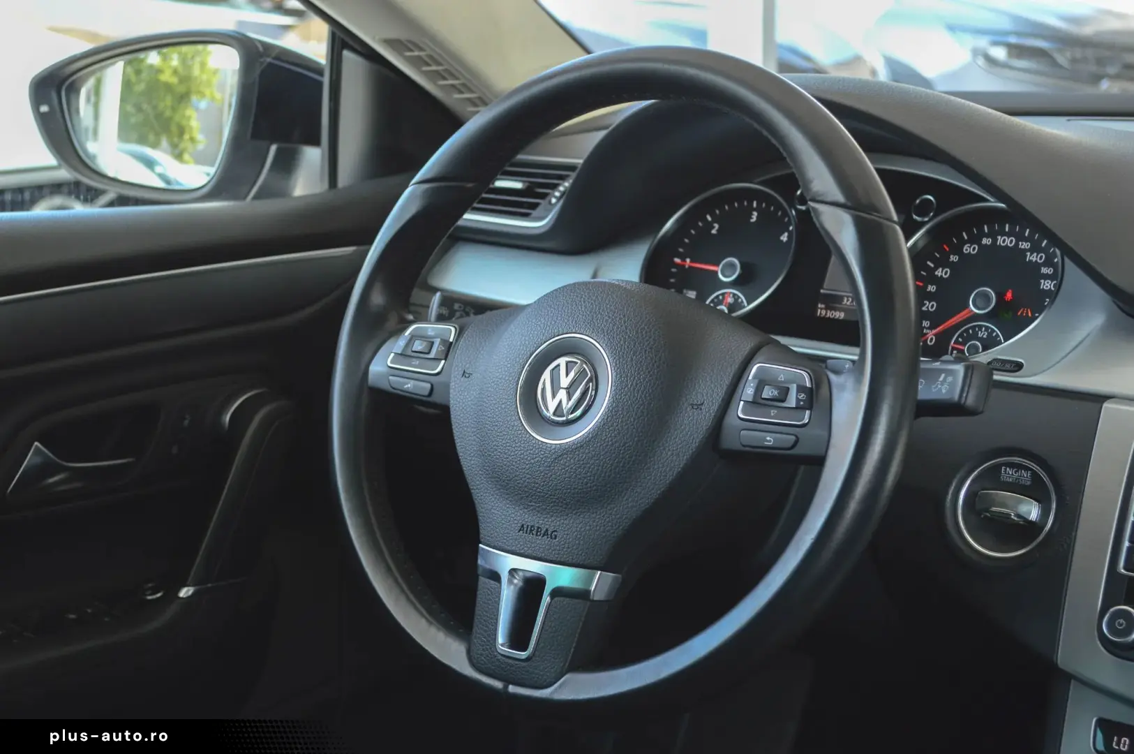 Volkswagen Passat-Cc