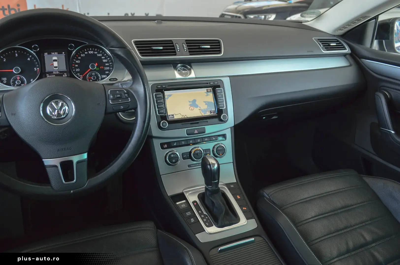 Volkswagen Passat-Cc