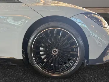 Mercedes-Benz EQE 350  AMG PREMIUM PANO 21  AIRM