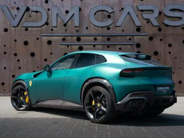 FERRARI Purosangue  ATELIER FULL CARBON MASSAGE FULL