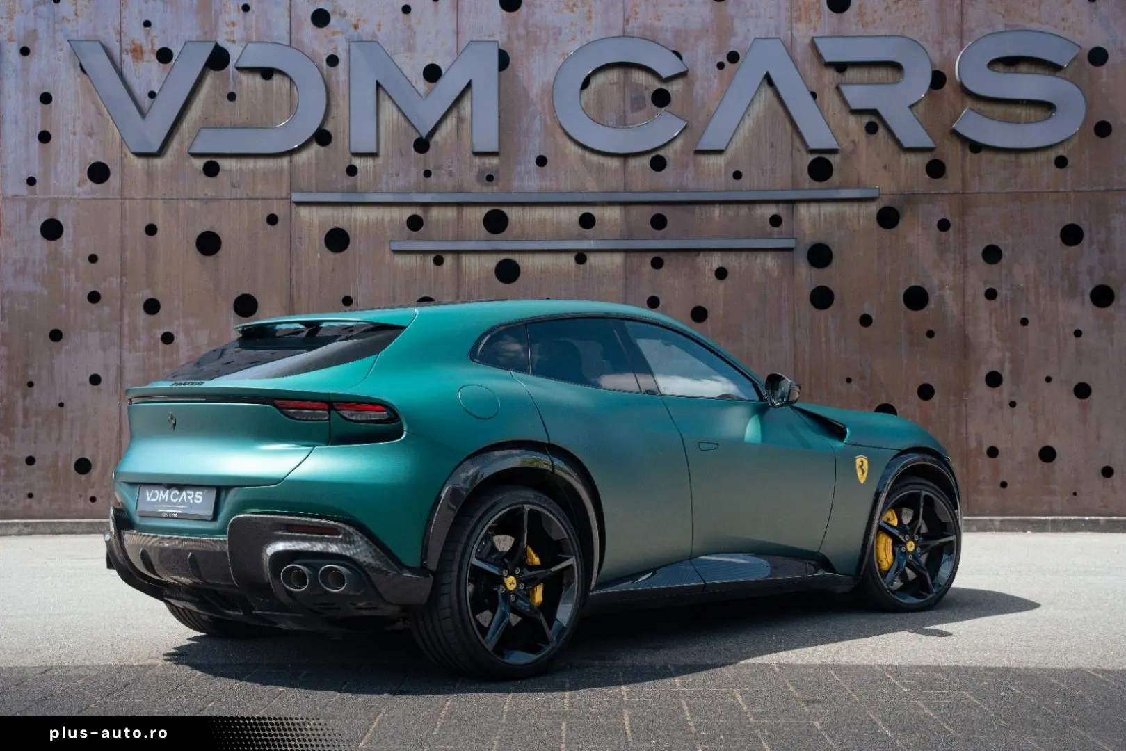 FERRARI Purosangue  ATELIER FULL CARBON MASSAGE FULL