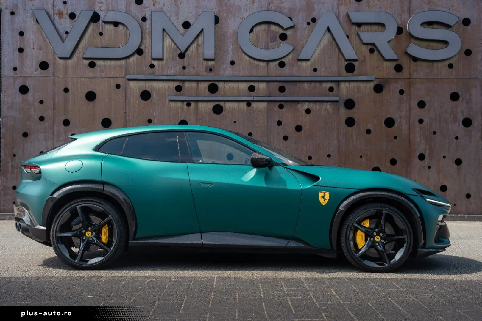 FERRARI Purosangue  ATELIER FULL CARBON MASSAGE FULL
