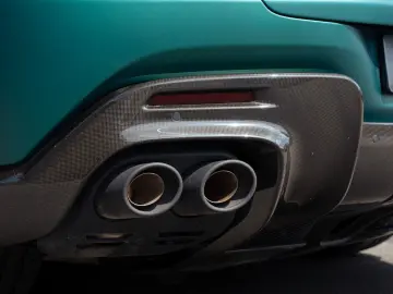 FERRARI Purosangue  ATELIER FULL CARBON MASSAGE FULL