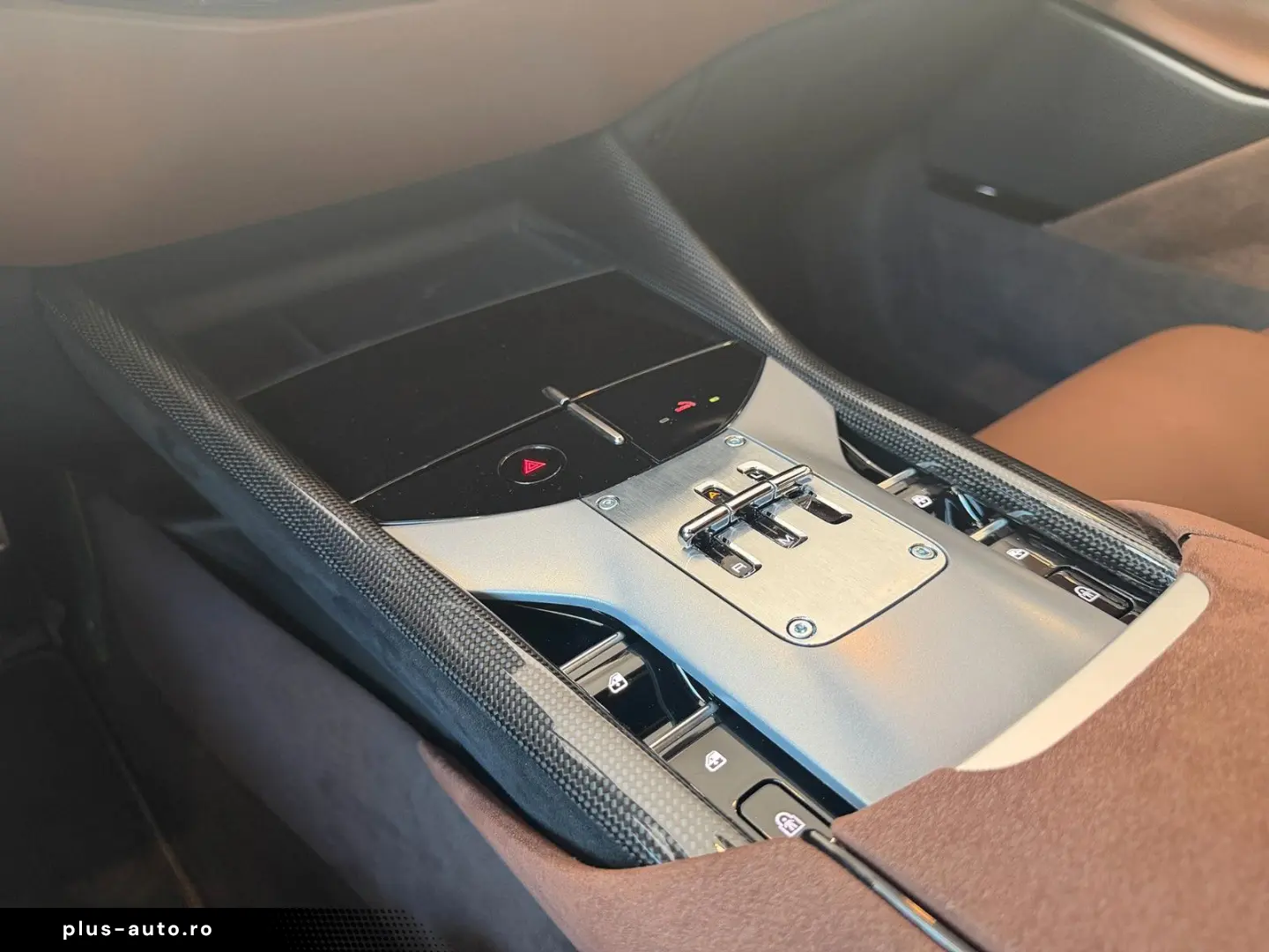 FERRARI Purosangue Full Carbon Massage heated&cooled