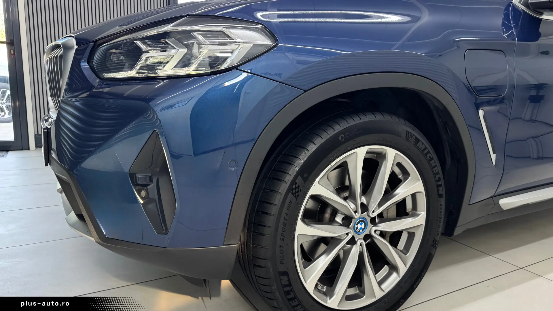 BMW X3 PLUG-IN HYBRID XDRIVE LUXURY