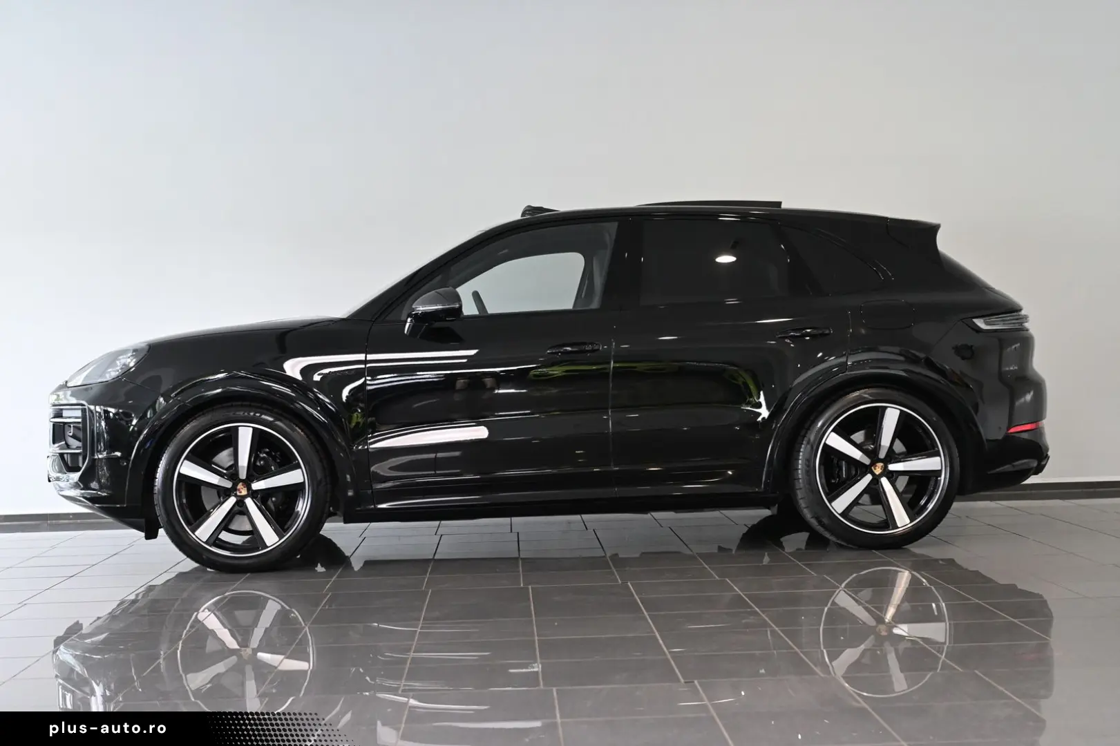 PORSCHE Cayenne E-Hybrid SportDesign AHK Pano ACC HUD 22