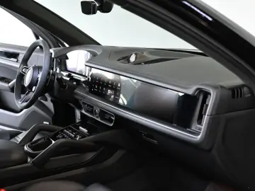 PORSCHE Cayenne E-Hybrid SportDesign AHK Pano ACC HUD 22