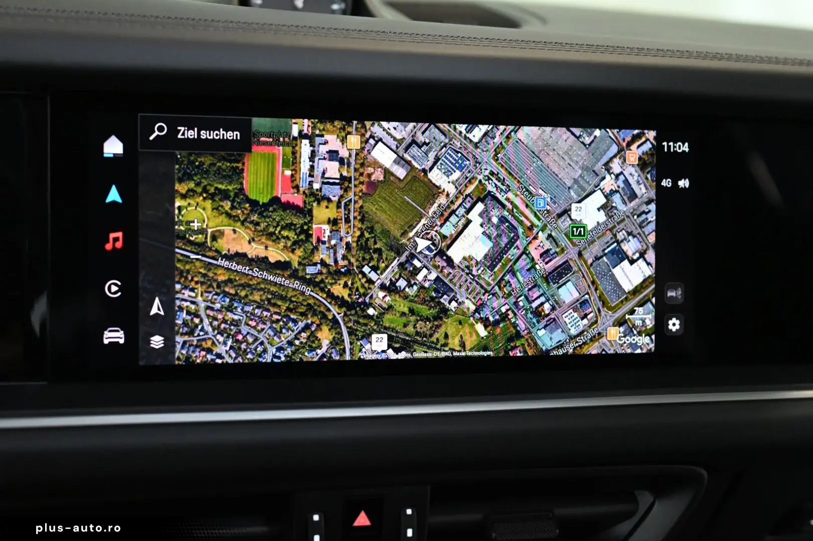 PORSCHE Cayenne E-Hybrid SportDesign AHK Pano ACC HUD 22
