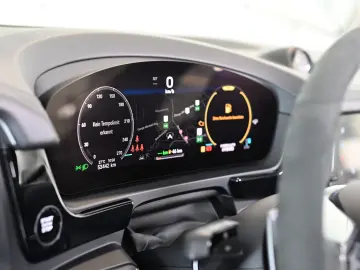 PORSCHE Cayenne E-Hybrid SportDesign AHK Pano ACC HUD 22