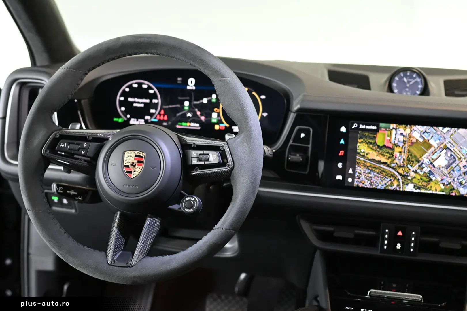 PORSCHE Cayenne E-Hybrid SportDesign AHK Pano ACC HUD 22