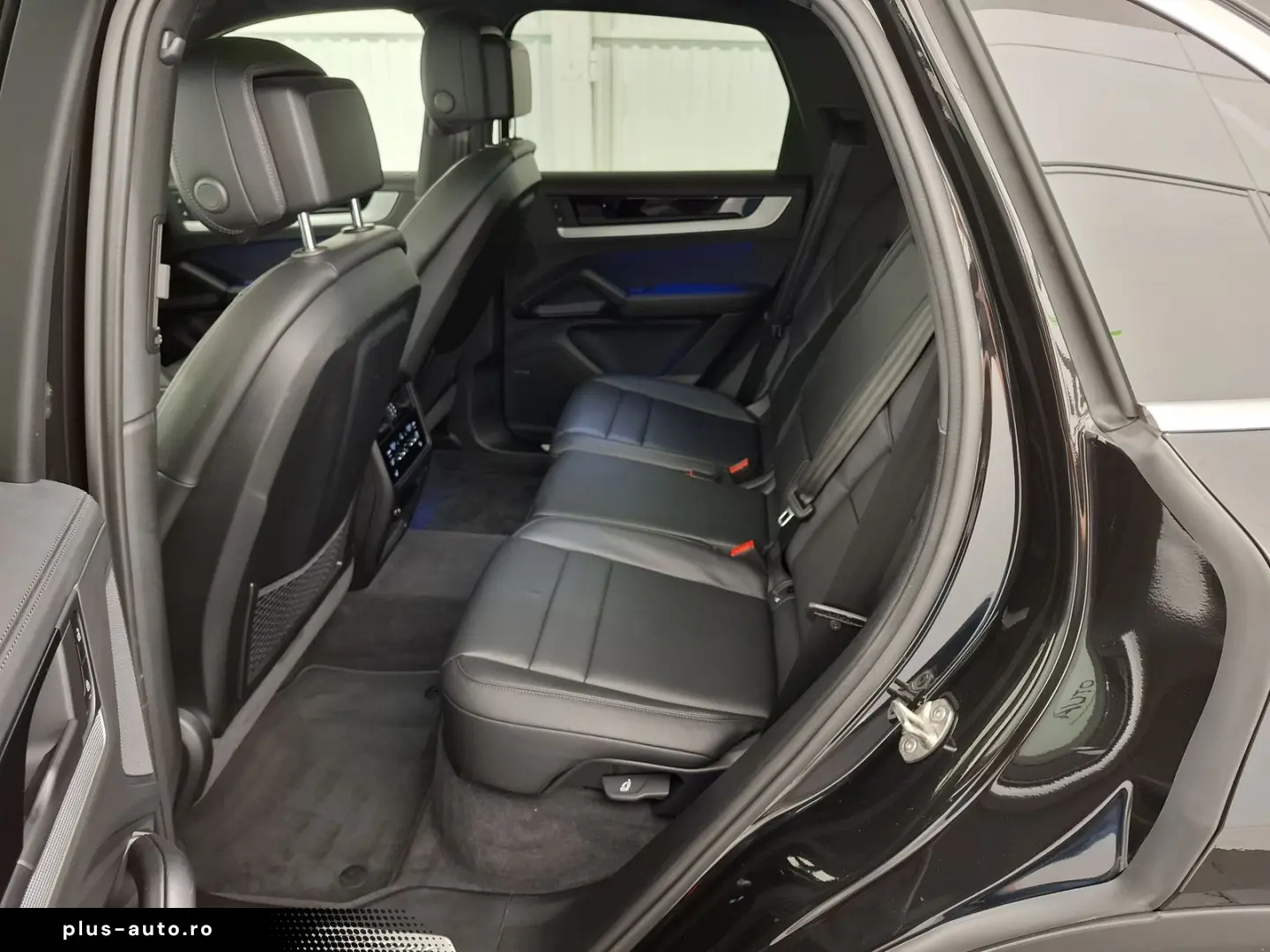 PORSCHE Cayenne ACC  BOSE  360   AHK  Panorama  Head-Up