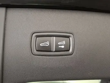 PORSCHE Cayenne ACC  BOSE  360   AHK  Panorama  Head-Up