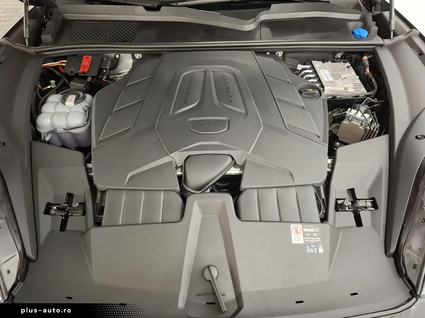 PORSCHE Cayenne ACC  BOSE  360   AHK  Panorama  Head-Up