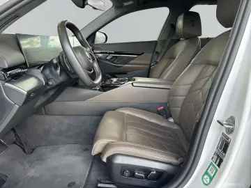 BMW 520d Limousine 18  LC Prof. HUD DAB Pano