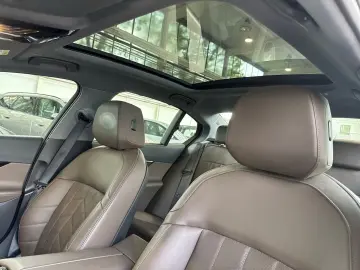 BMW 520d Limousine 18  LC Prof. HUD DAB Pano