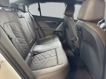 BMW 520d Limousine 18  LC Prof. HUD DAB Pano