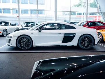 AUDI R8 RWD Performance