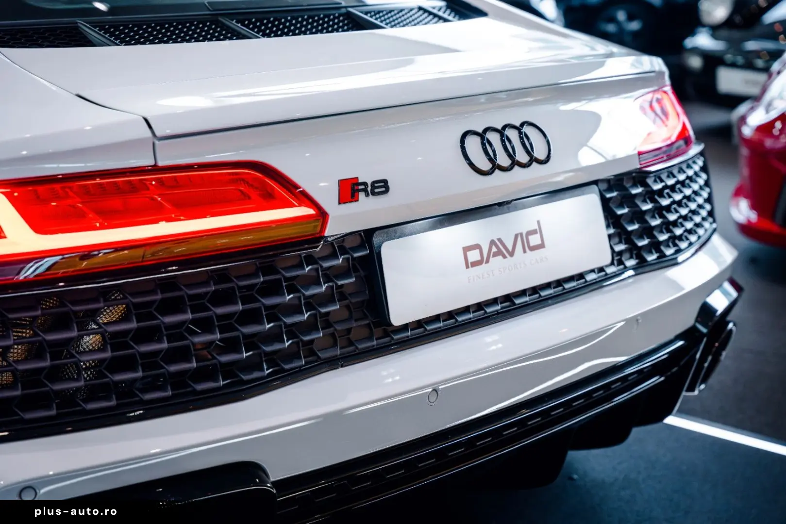 AUDI R8 RWD Performance