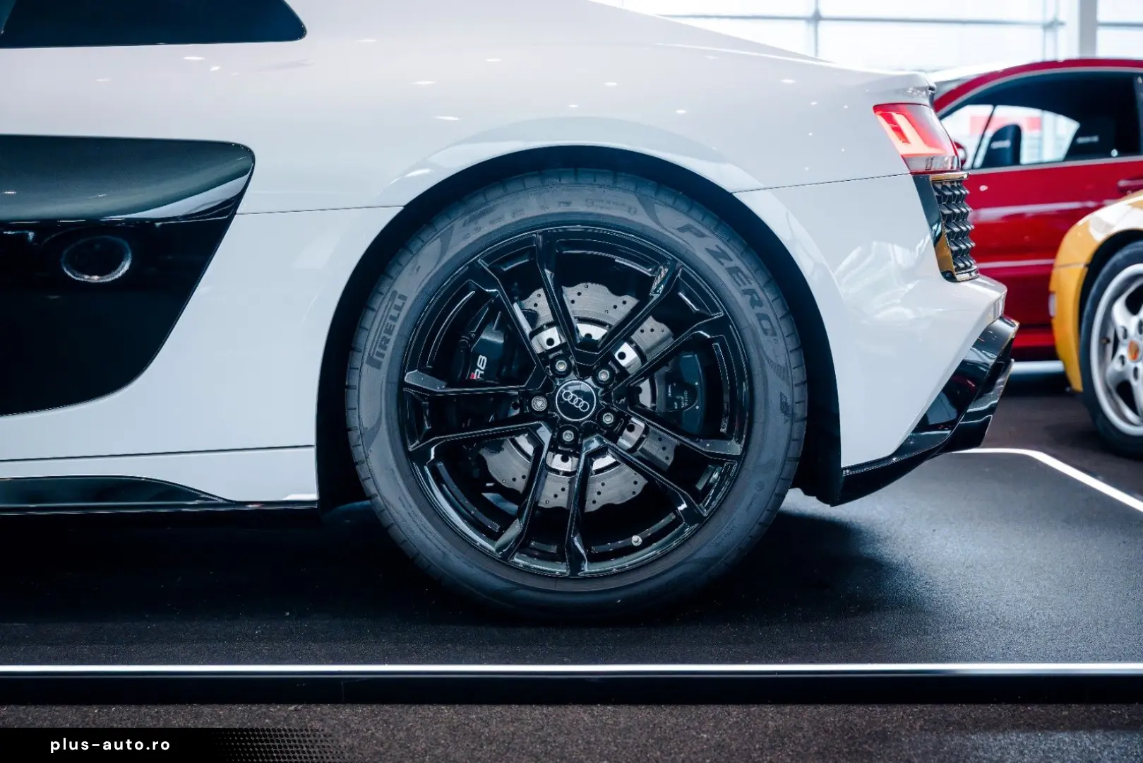 AUDI R8 RWD Performance