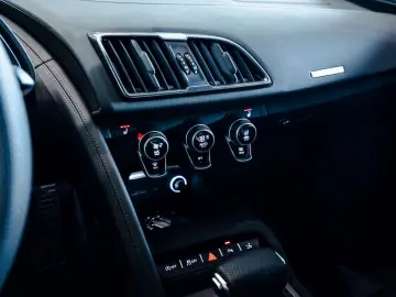AUDI R8 RWD Performance