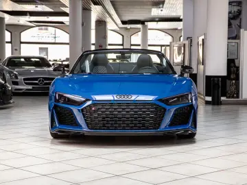 AUDI R8 Performance Spyder RWD