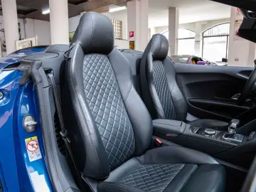 AUDI R8 Performance Spyder RWD