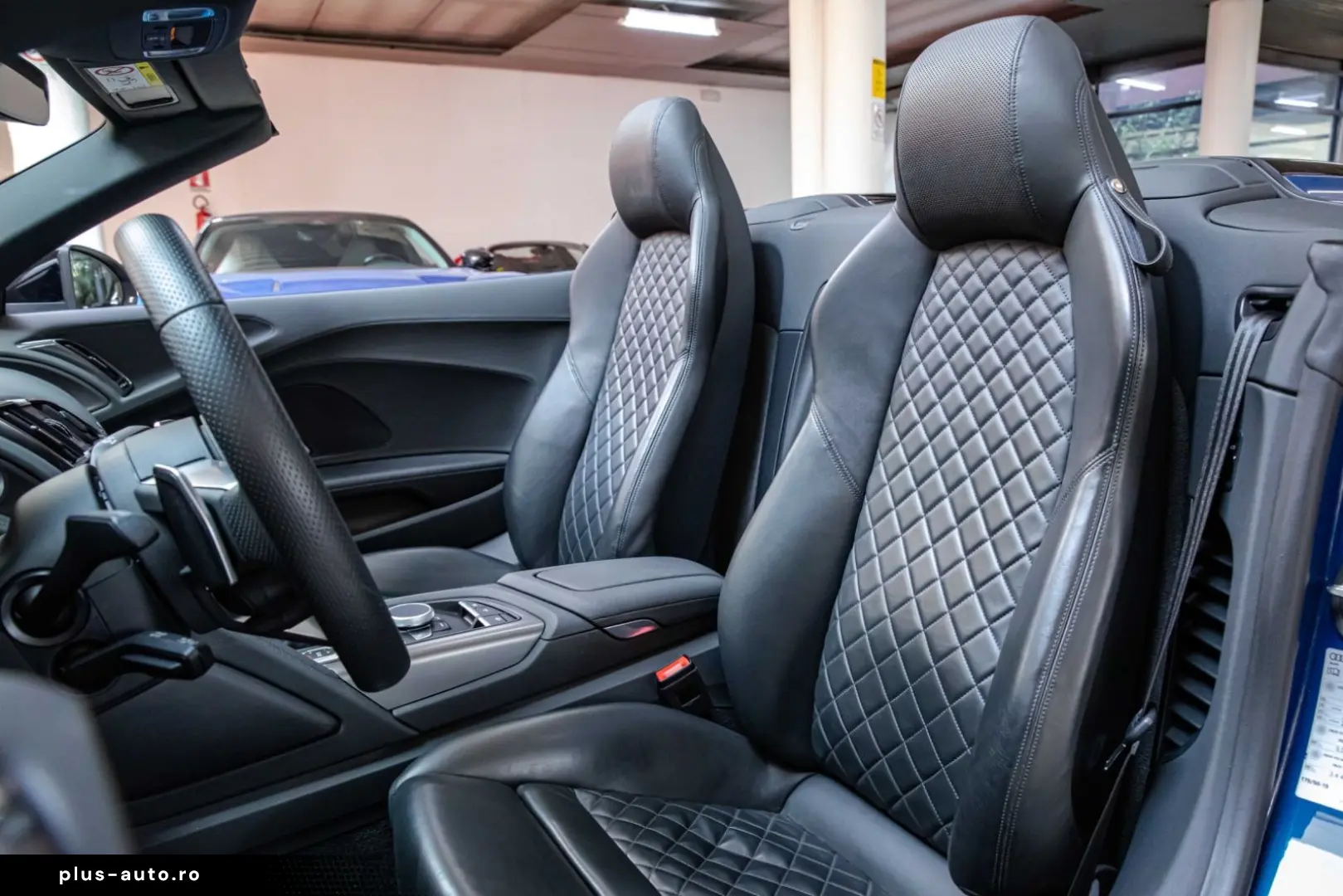 AUDI R8 Performance Spyder RWD