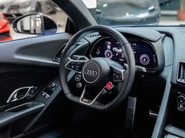 AUDI R8 Performance Spyder RWD