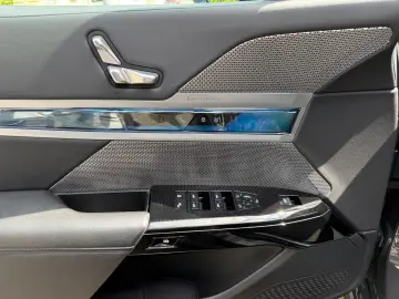 BMW i7 xDrive 60 M Sport  TV