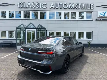 BMW i7 xDrive 60 M Sport  TV
