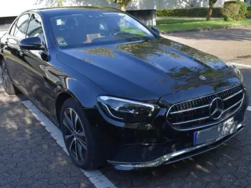 MERCEDES-BENZ E 300 e Lim. 4 Matic
