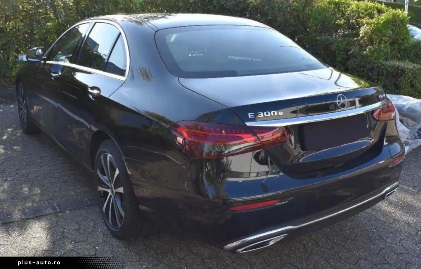 MERCEDES-BENZ E 300 e Lim. 4 Matic