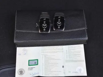 MERCEDES-BENZ E 300 e Lim. 4 Matic